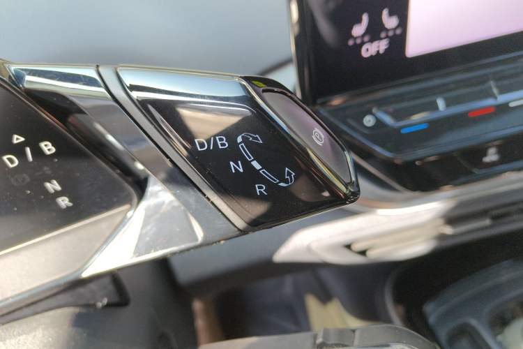 Used Volkswagen ID.4 CROZZ 2021 Long-Range PRO Two-Wheel Drive Version Gear Lever