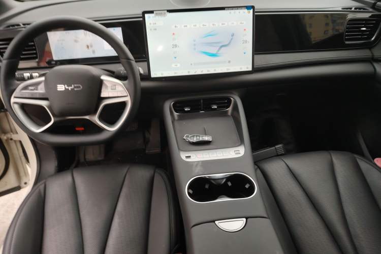 Used BYD Sealion 06 New Energy 2025 Model EV 520 Navigation Edition
