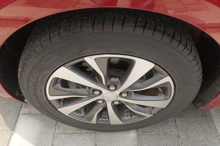 Used Buick Excelle GX 2018 18T Automatic Flagship Model Exterior 4