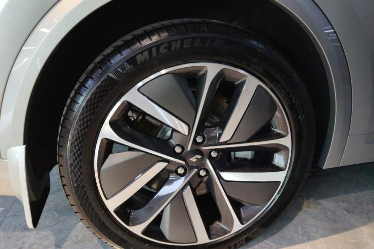 Used Li Auto L8 2024 Ultra Model