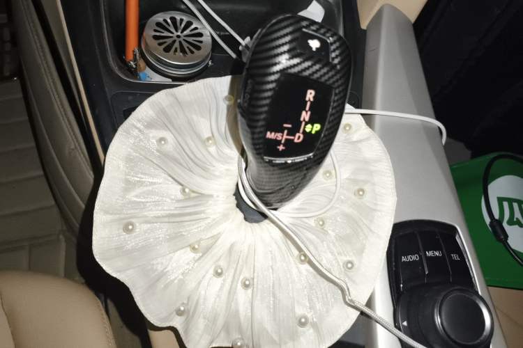 Used BMW 3 Series 2014 320Li Fashion Model Gear Lever