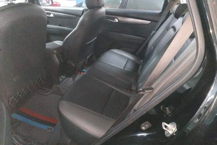 Used Kia Sportage R 2019 2.0L Automatic Smart Luxury Edition Left Rear Seat