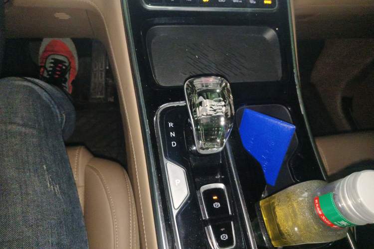 Used JAC Refine RF8 PHEV 2024 Zhiling Edition 1.5T 150KM Prestige Model – Lithium Iron Phosphate