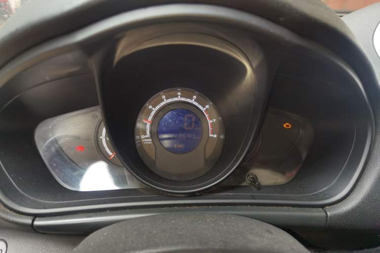 Used Lifan Auto X60 2012 Discovery Edition 1.8L Manual Comfort Model
