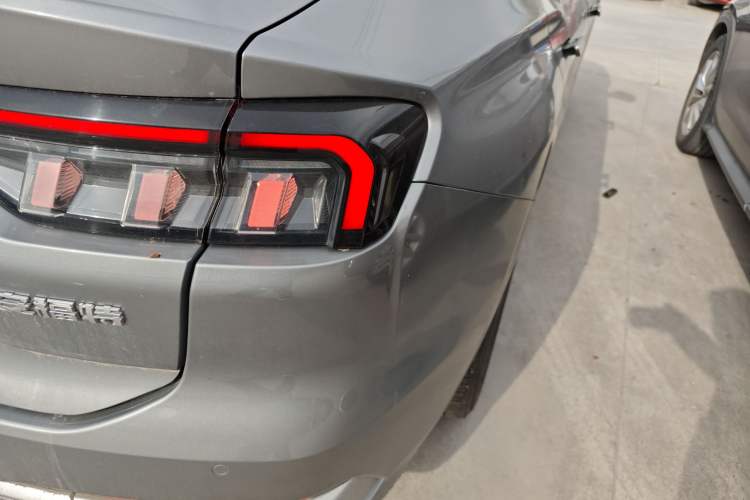 Used Ford Mondeo 2022 Restyled EcoBoost 245 Luxury Version Right Rear Taillight