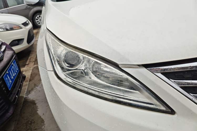Used CHANGAN Eado 2014 1.6L Manual Luxury Model Right Front Headlight