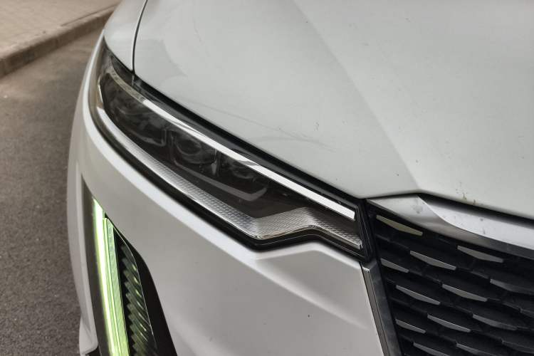 Used Cadillac XT6 2021 2.0T 7-Seater Four-Wheel Drive Luxury Version
