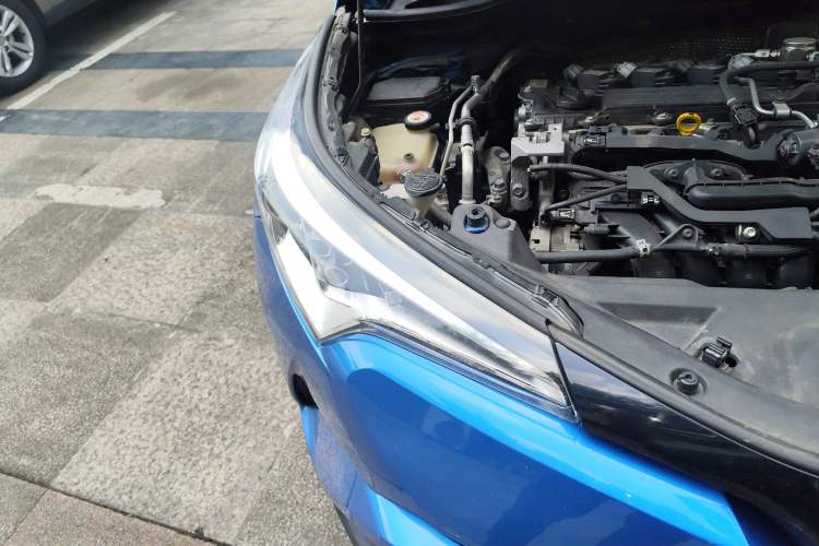 Used Toyota IZOA 2018 2.0L Yichi Edition China V Standard Right Front Headlight