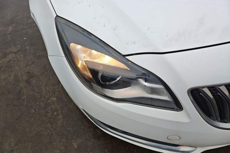 Used Buick Regal 2014 2.0L Leading Fashion Edition Right Front Headlight