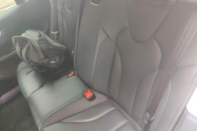 Used Hongqi E-QM5 2022 431 km Charge & Enjoy Edition