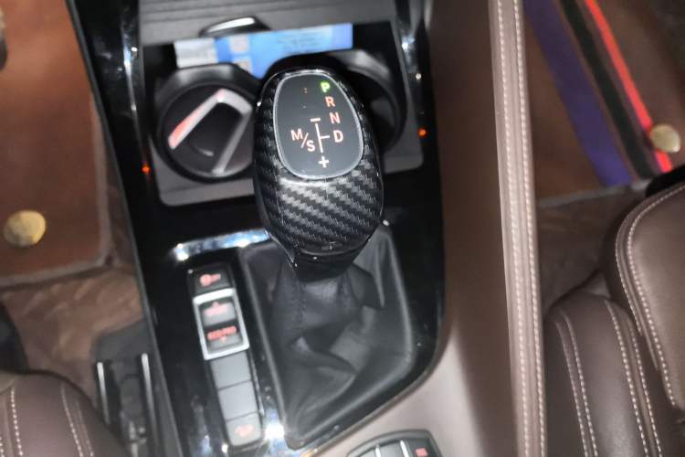 Used BMW X1 2018 xDrive20Li Luxury Model Gear Lever