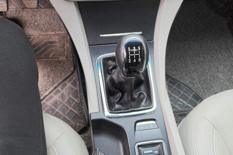 Used Geely Auto Emgrand 2014 Sedan 1.5L Manual Elite Model
