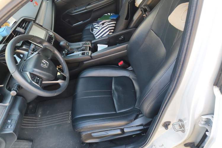 Used Honda Civic 2021 HATCHBACK 220TURBO CVT New Trendsetter