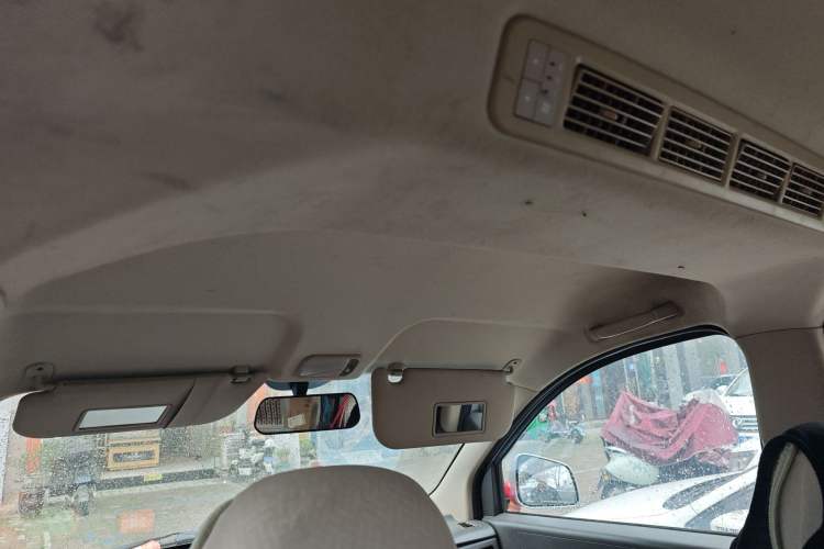 Used Wuling Rongguang V 2015 1.5L Base Version Headliner