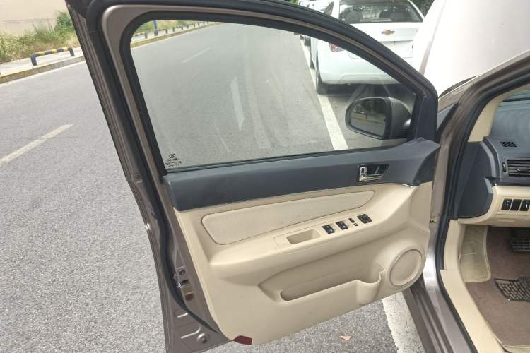 Used BAIC E Series 2012 Hatchback 1.5L Automatic Leshang Version
