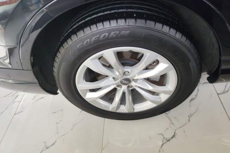 Used Audi Q7 2019 45 TFSI Comfort Model