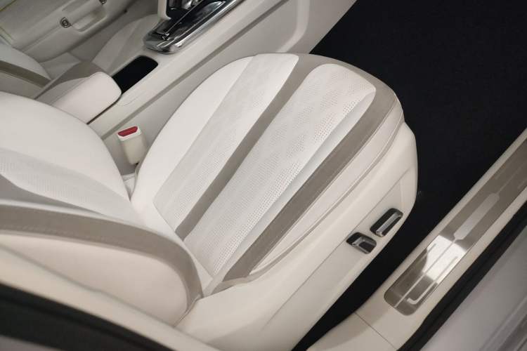 Used Cyberspace Tank 300 2021 2.0T Cyber Tank