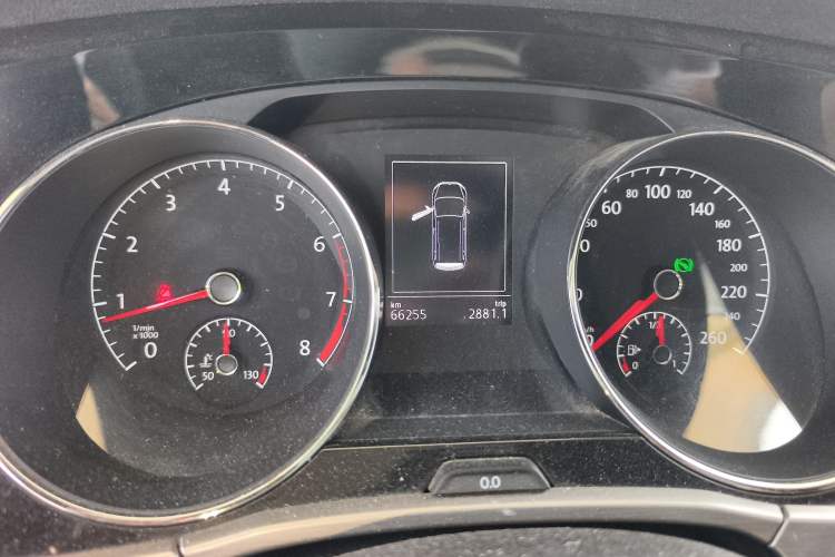 Used Volkswagen Touran 2016 Volkswagen Touran L 280TSI DSG Comfort Edition
