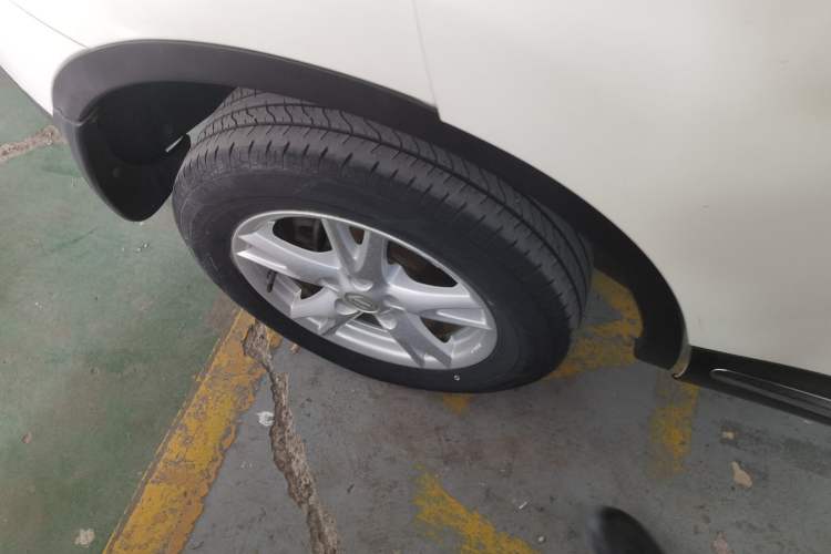 Used Nissan Qashqai 2012 2.0 XL Fire 6MT 2WD Exterior 5