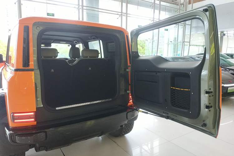 Used iCAR V23 2025 501 Four-Wheel Drive Intelligent Driving Version Trunk