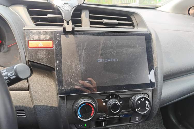 Used Honda Fit 2014 1.5L LX CVT Comfort Model Audio And AC Panel