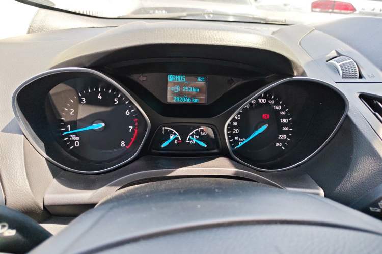 Used Ford Kuga 2017 EcoBoost 180 Two-Wheel-Drive Tiger Leap Model