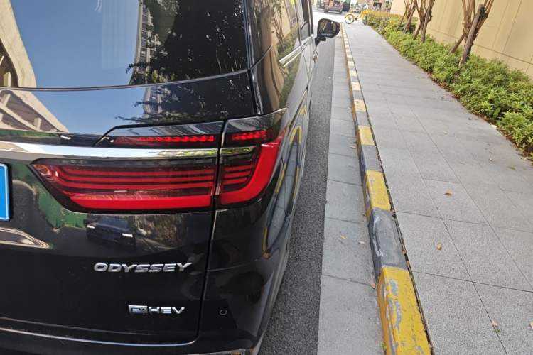 Used Honda Odyssey 2024 2.0L eHEV Sharp·Luxury Edition