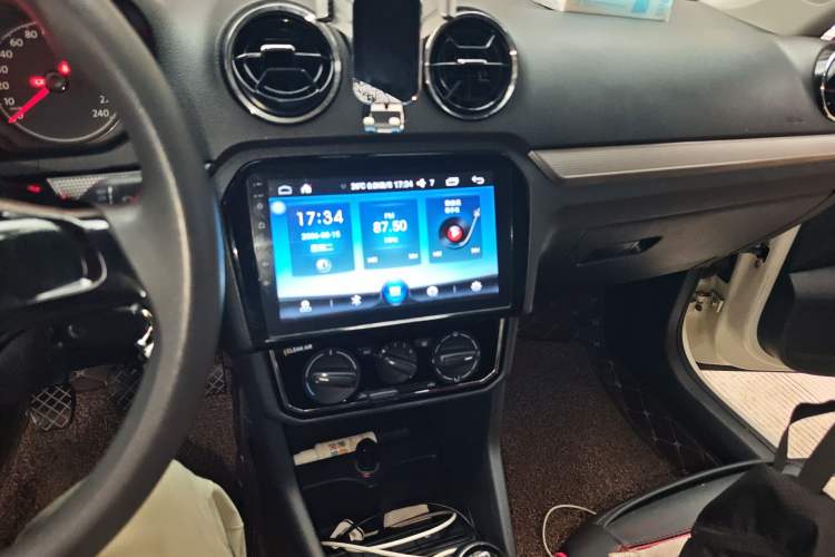 Used Volkswagen Jetta 2017 1.4L Manual Comfort Model
