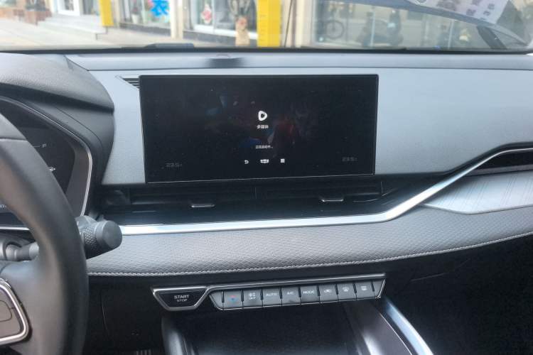 Used Geely Auto Preface 2021 2.0TD Elite Edition Audio And AC Panel