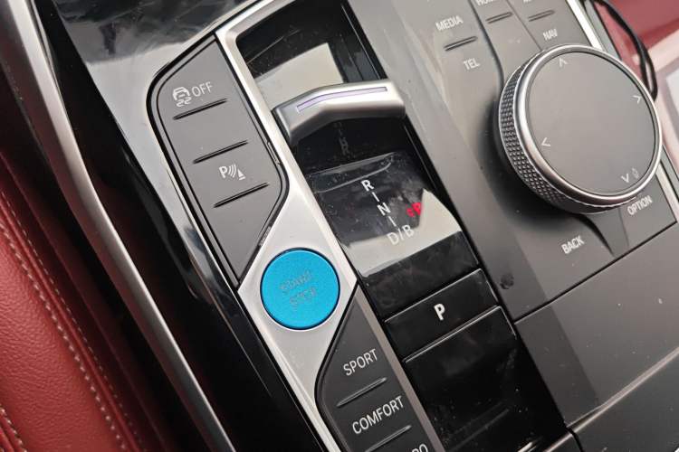 Used BMW i3 2023 eDrive 40 L Midnight Edition