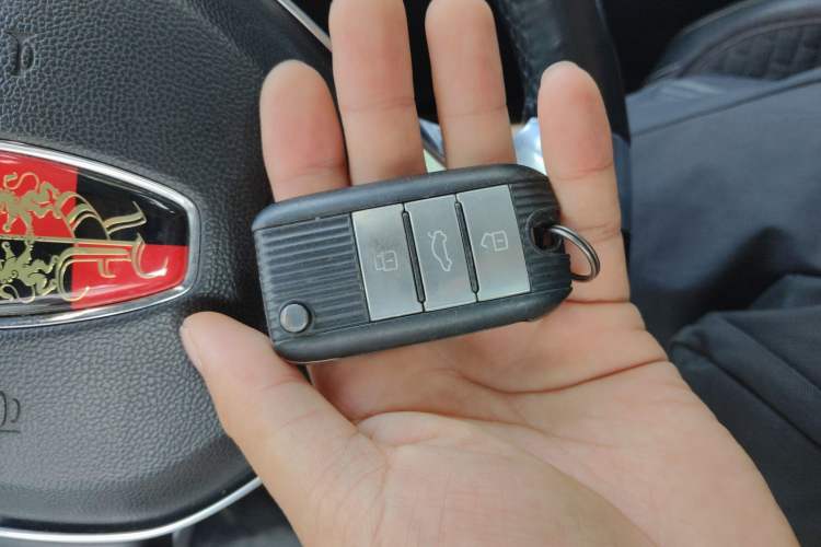 Used Roewe RX5 2016 20T Two-Wheel Drive Automatic Flagship Edition