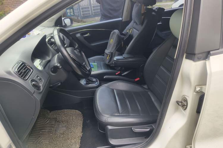 Used Volkswagen Polo 2016 1.6L Automatic Luxury Model