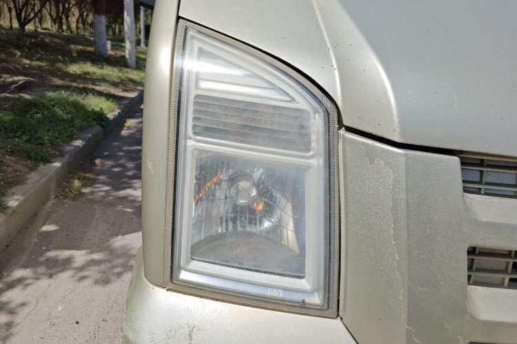 Used Dongfeng Xiaokang C37 2012 1.4L Standard Edition DK13-06
