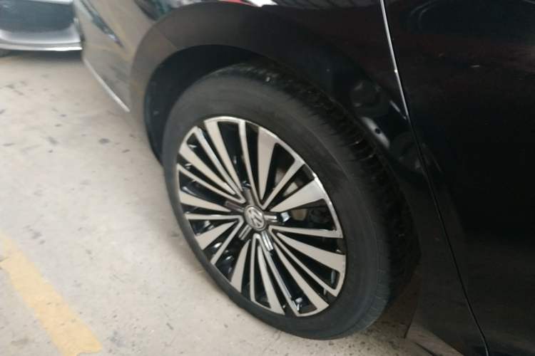 Used Volkswagen Passat 2020 330TSI Luxury Edition China VI