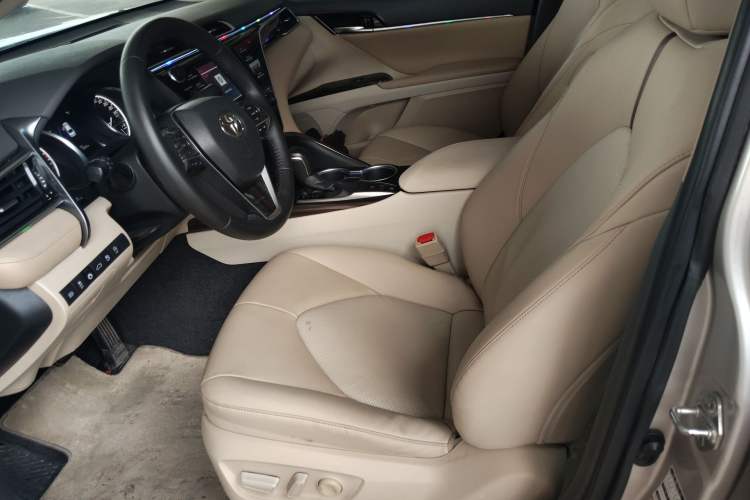 Used Toyota Camry 2018 2.0G Luxury Edition