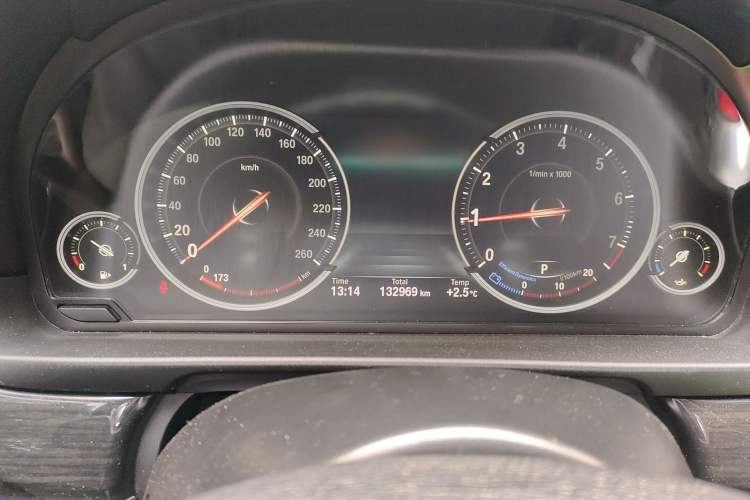 Used BMW 5 Series 2014 525Li Luxury Design Package