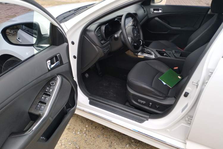 Used Kia K5 2014 2.0L Automatic LUXURY
