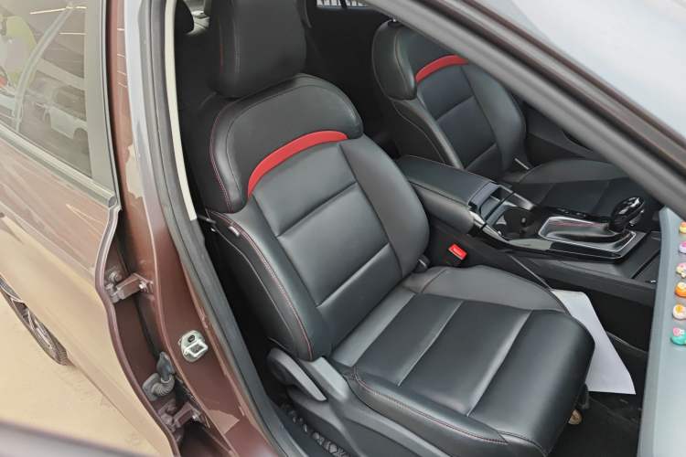 Used MG 5 2022 180 DVVT CVT Youth Flagship Edition
