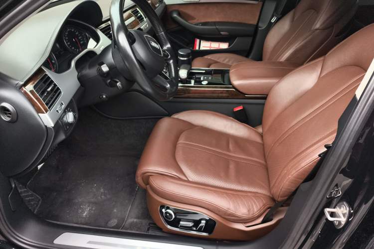 Used Audi A8 2014 A8L 45 TFSI quattro Comfort model
