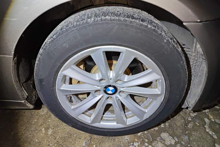 Used BMW 5 Series 2012 523Li Luxury Model
