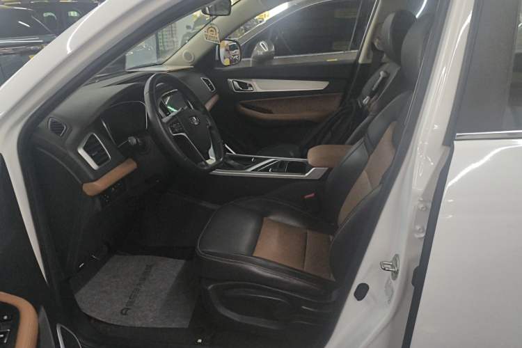 Used Geely Auto Vision X6 2018 1.4T CVT 4G Connected Luxury Version
