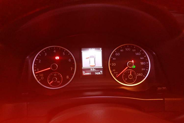 Used Volkswagen Tiguan 2013 1.8TSI Automatic Two-Wheel Drive Luxury Model Instrument Cluster