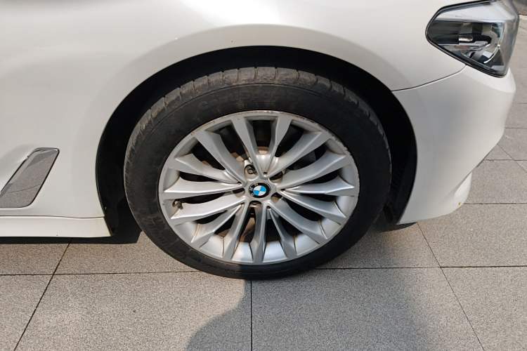 Used BMW 5 Series 2019 Facelifted 525Li Luxury Package