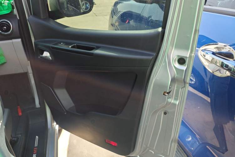 Used JAC Refine M3 2021 IKEA High-Power Edition 1.5T Luxury Model
