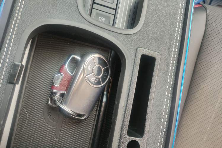 Used ORA Good Cat GT 2022 Mulan Edition 480km Long-Range续航 Vehicle Key