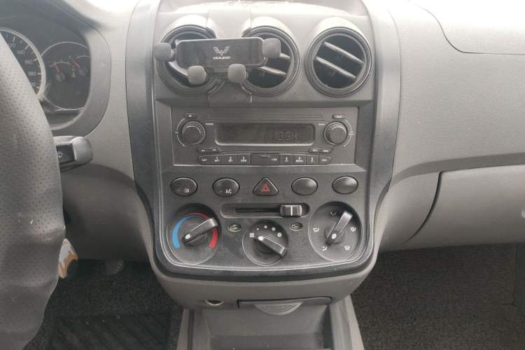 Used Wuling Hongguang 2010 1.2L Base Version China IV Standard
