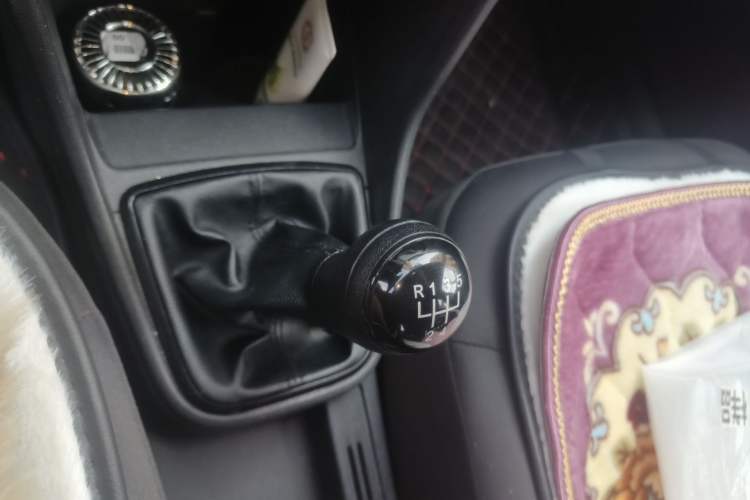 Used Volkswagen Jetta 2015 Value Edition 1.6L Manual Fashionable Style