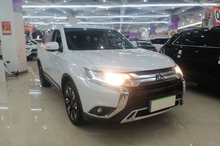 Used Mitsubishi Outlander 2020 2.0L Two-Wheel Drive Enjoyment Version 5 Seats
