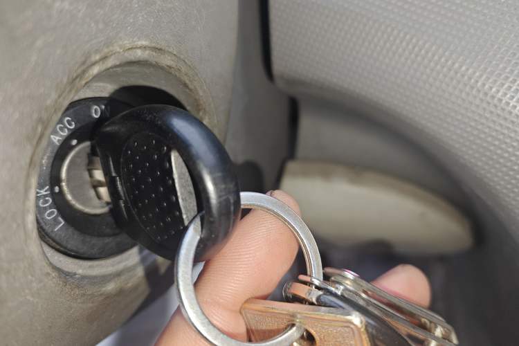 Used Chevrolet Sail 2013 Sedan 1.4L Manual Elegance Edition