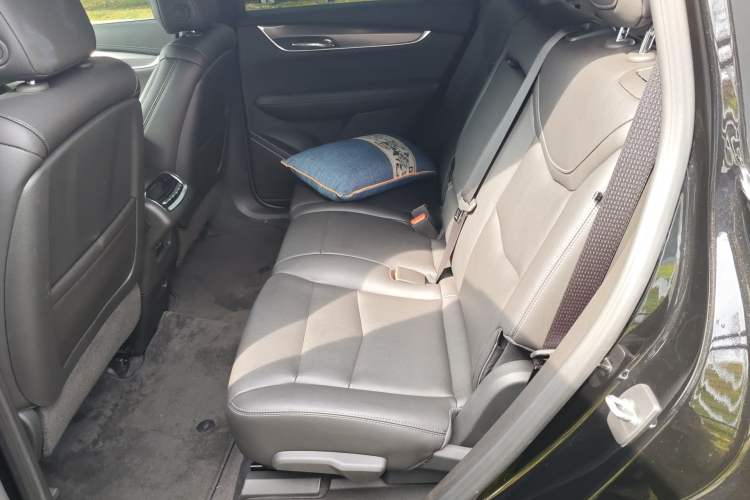 Used Cadillac XT6 2021 2.0T Seven-Seater Four-Wheel Drive Luxury Version
